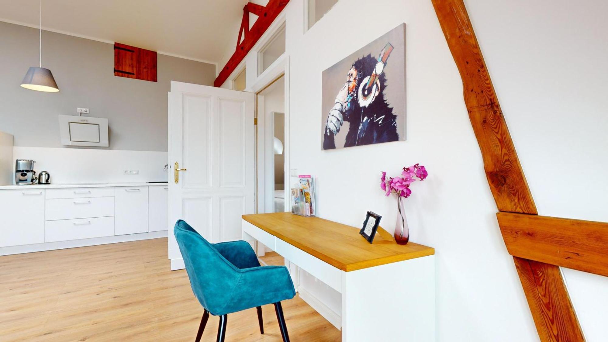 - 1907 Apartment *